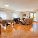Flego Apartment